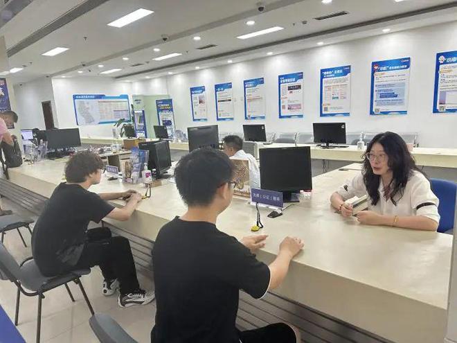 虹口區政務服務中心 惠企服務再升級，精準咨詢助力企業發展